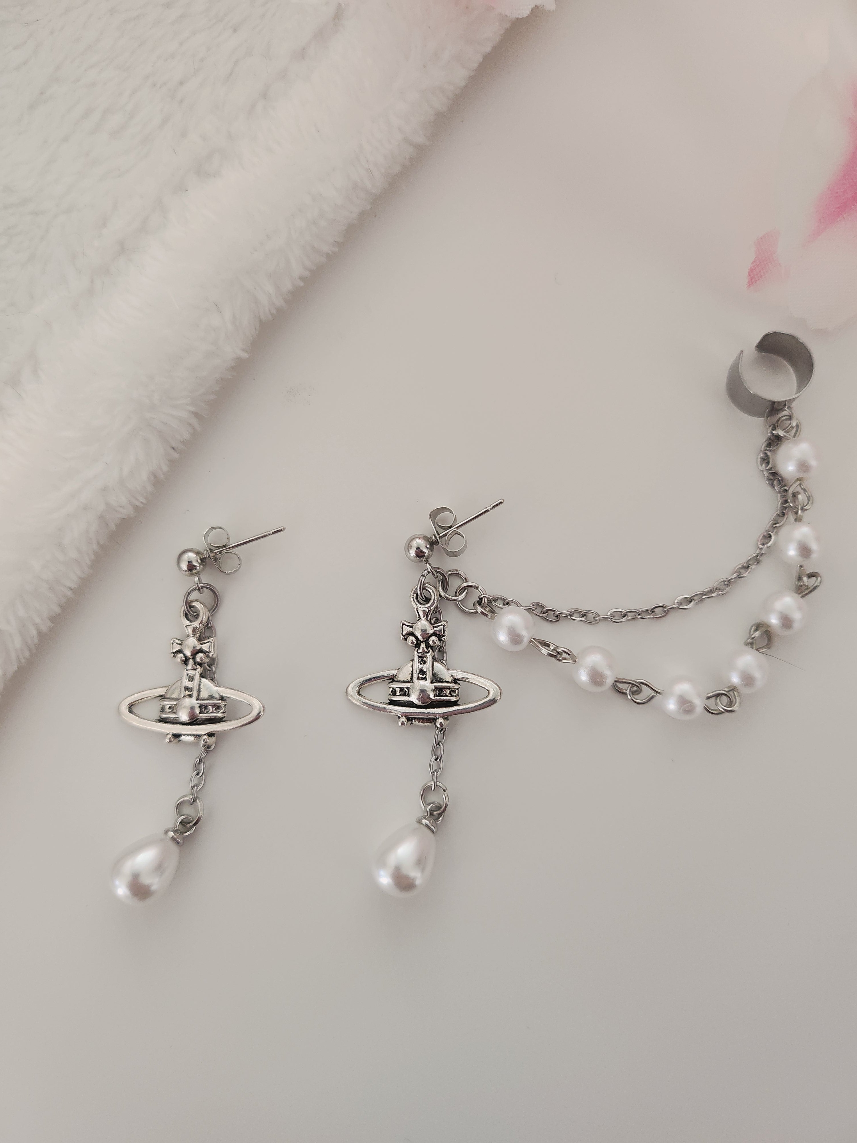 Boucle d'oreille & faux hélix "Hachiko"