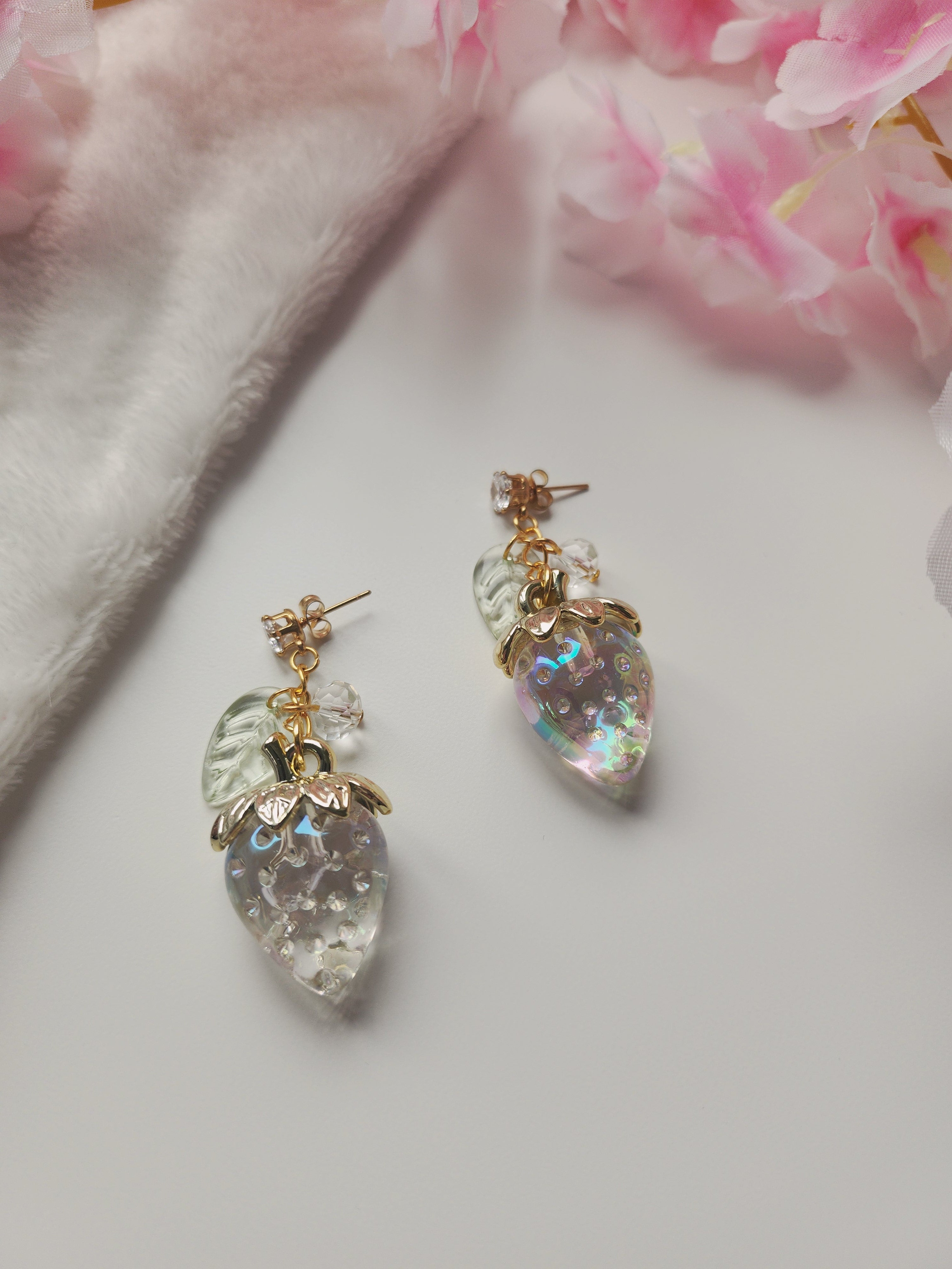 Boucle d'oreilles fraise - Translucide