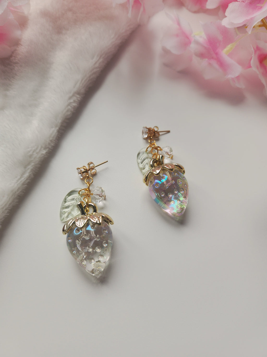 Boucle d'oreilles fraise - Translucide