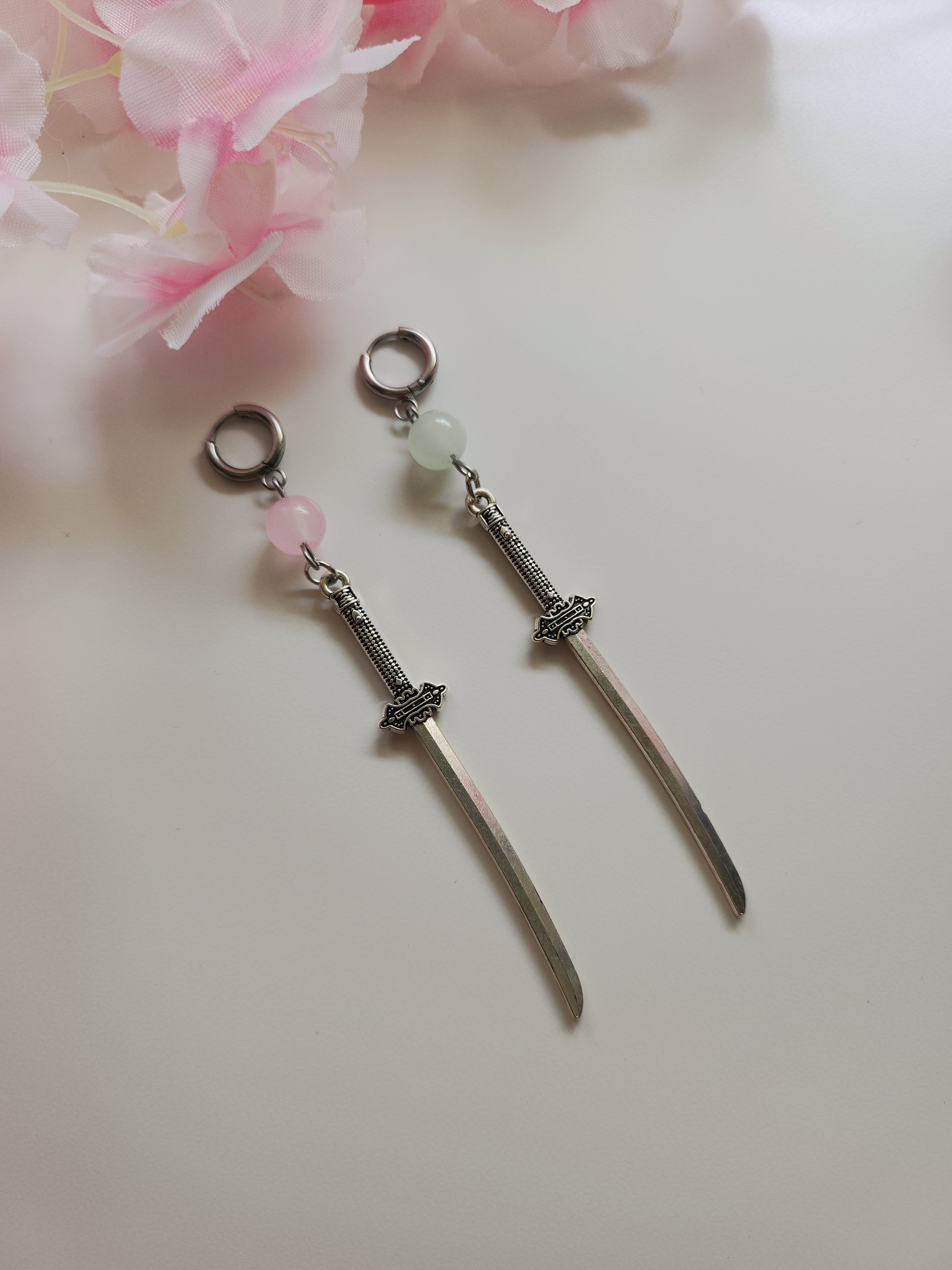 Boucle d'oreille katana